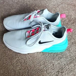 Size 8 Nike Air Sneakers